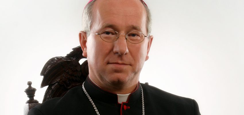 Biskup-Andrzej-1-850×400
